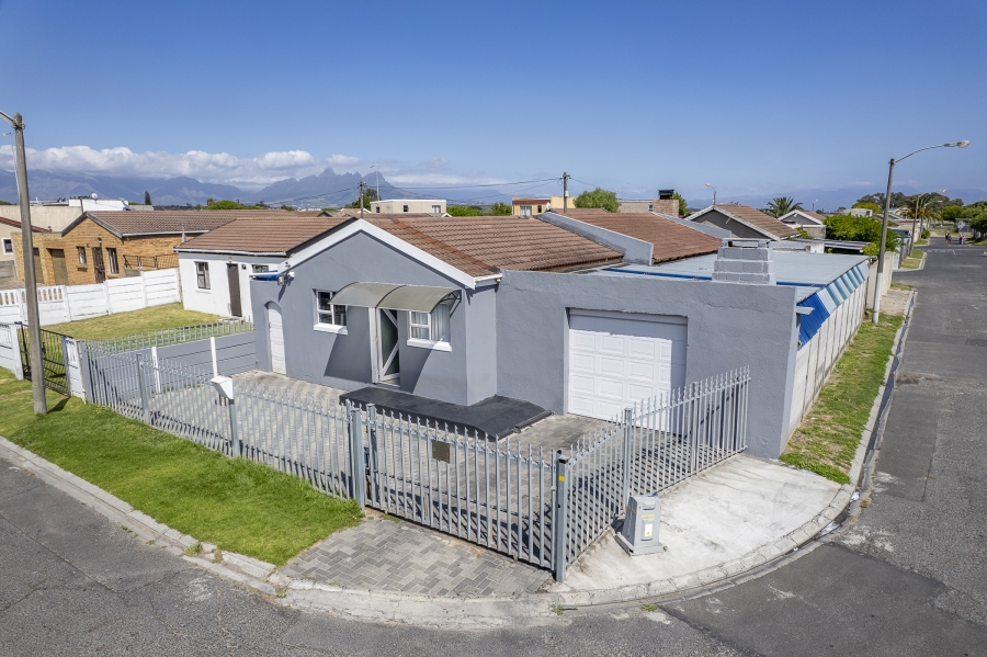 2 Bedroom Property for Sale in Heather Park Western Cape